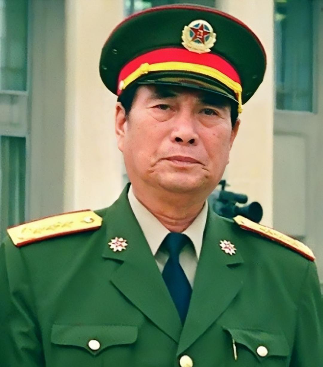 1979年对越自卫反击战，时任127师师长张万年麾下17岁新兵吴建国壮烈牺牲。战
