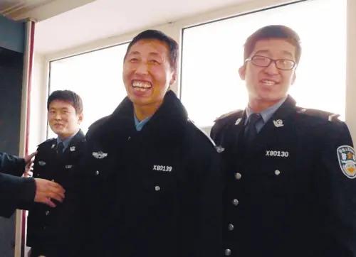 内贾德遇袭罗生门：卸任13年仍被盯上，中东信息战比炮火更狠！一夜之间，伊朗