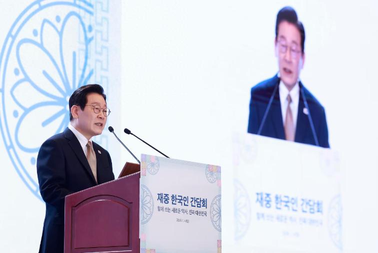 中方高规格接待，李在明来京参会，关键时刻，平壤开始有新行动。1月4日，李在明和夫