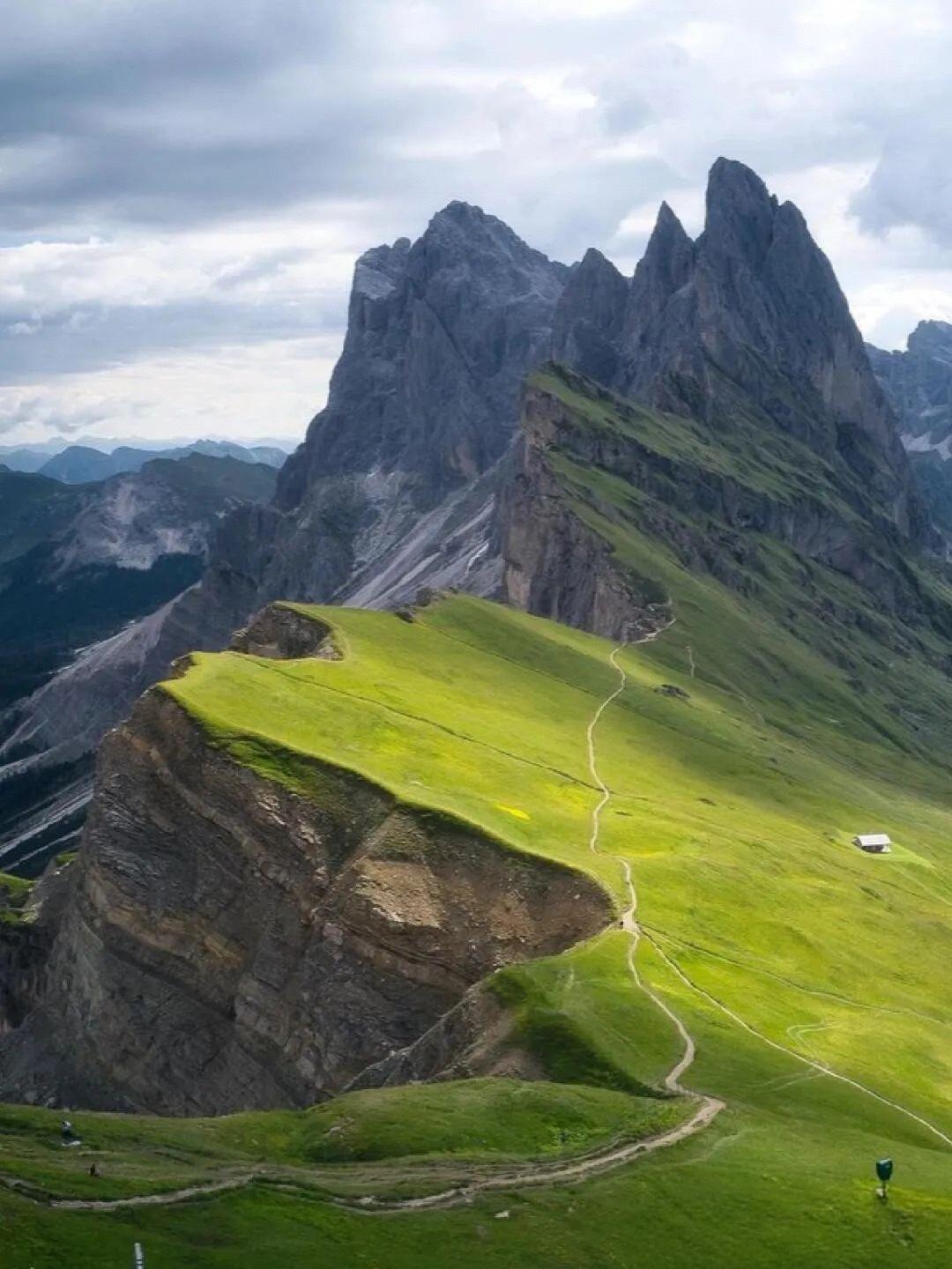 昨天，接待了一个初三的学生家长。家长跟我抱怨说，现在的孩子怎么没有学习的主动性，