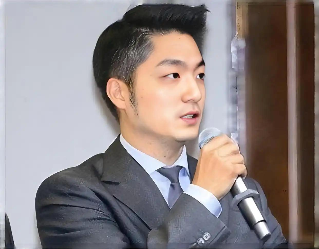 蒋万安喊蒋经国“经国先生”，藏着蒋家最无奈的血脉疏离台北市长蒋万安，提起自