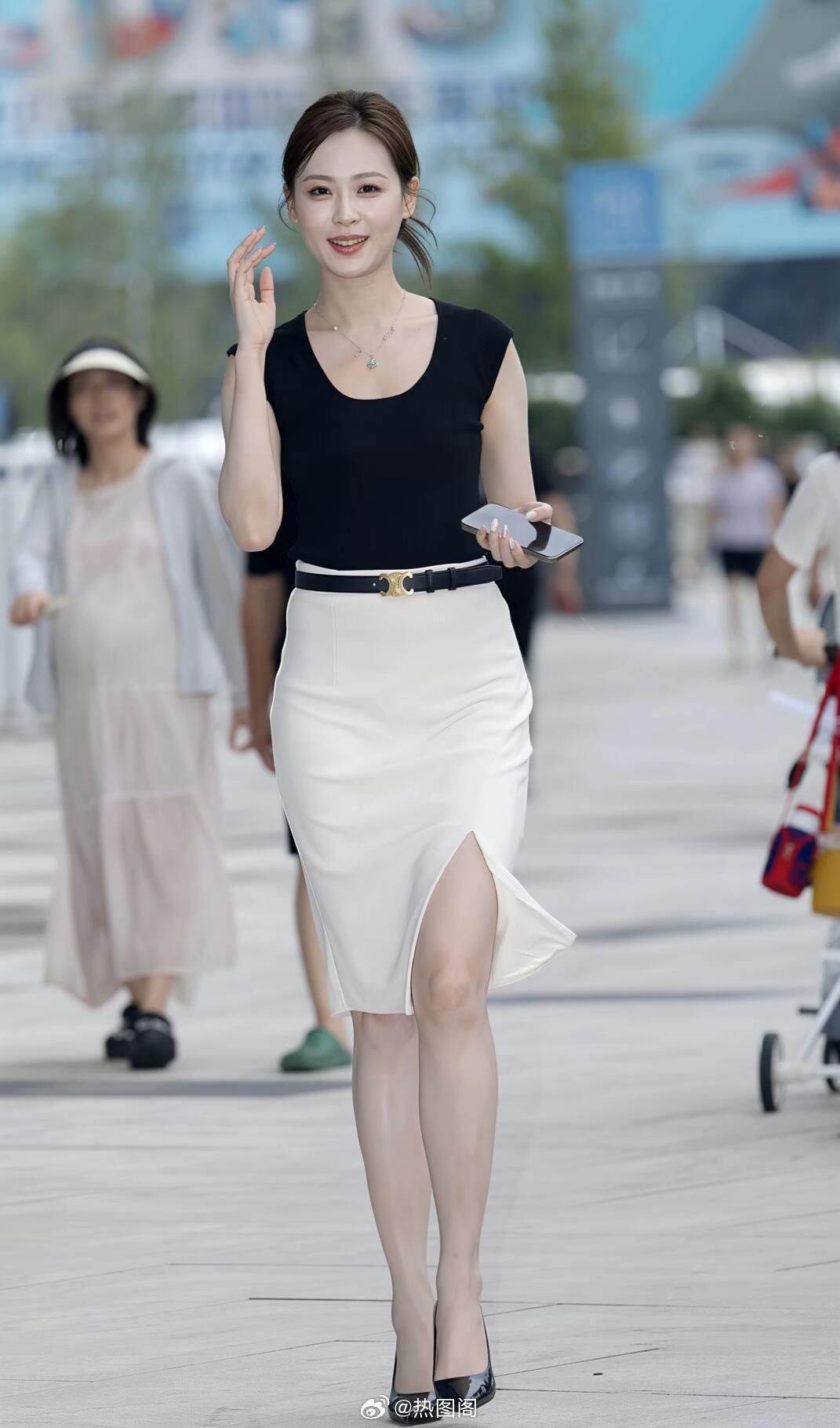 姐姐真的好身材热图阁公众号