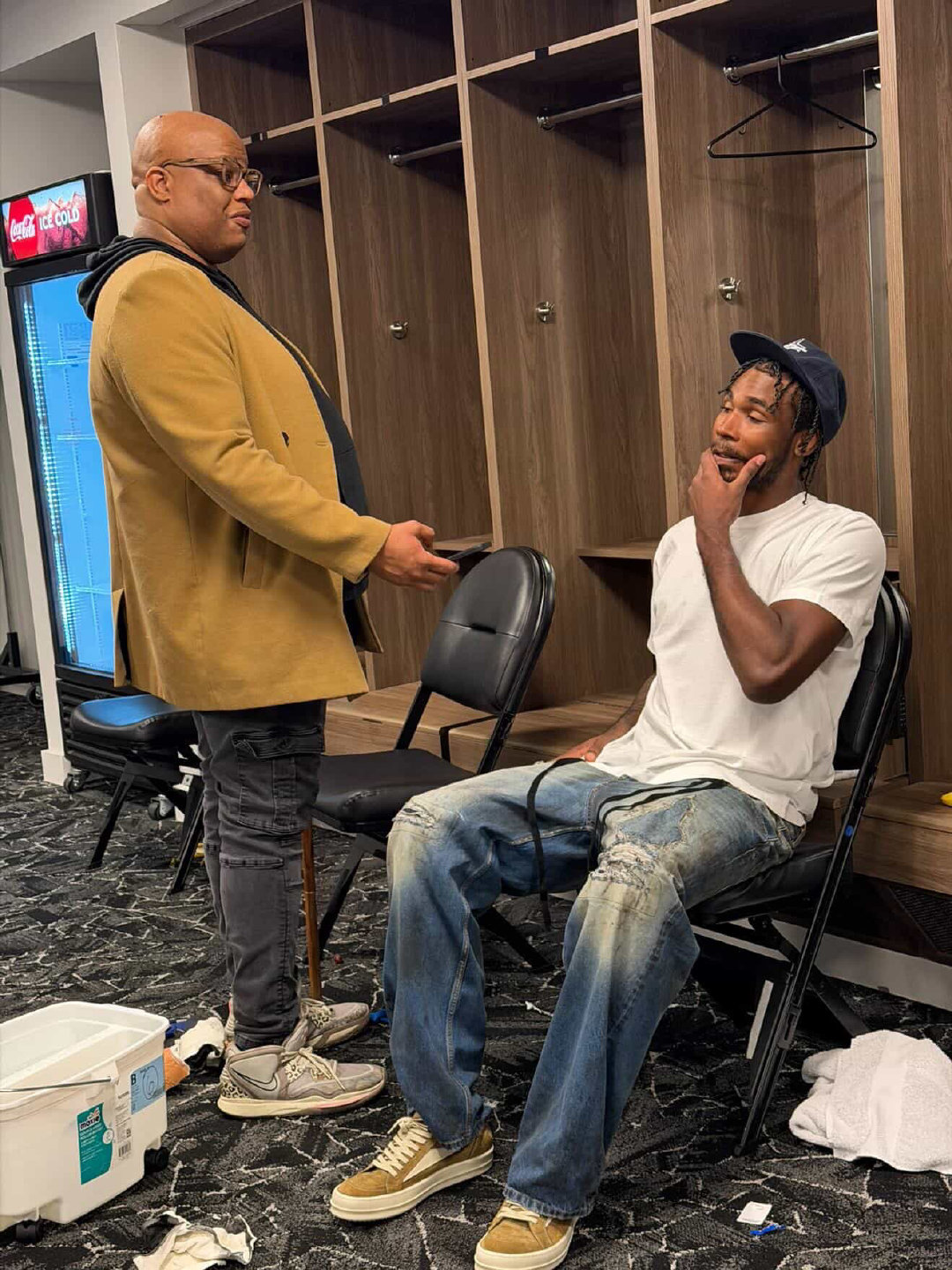 ScoopB：说到划时代的得分手，你怎么评价杜兰特？在你成长的过程中，他对你这