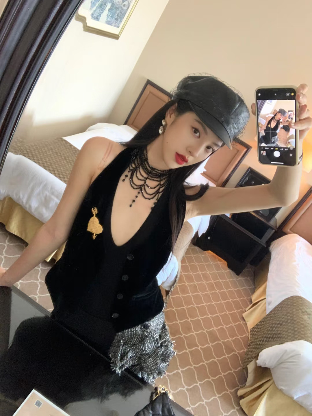 Only Black 🐈‍
