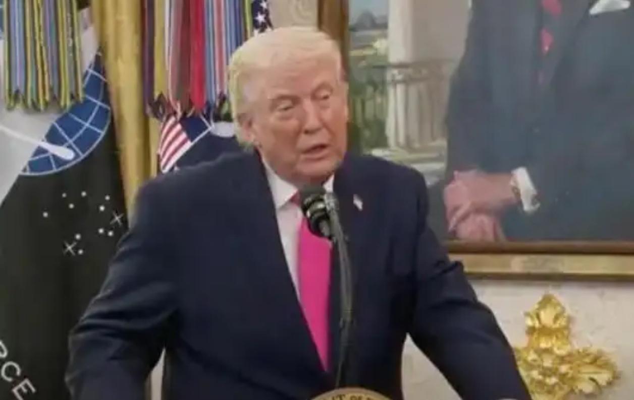 ？？美军王牌战机被自家导弹“团灭”！川普神回复笑喷全网！🍉💥姐妹们！今天