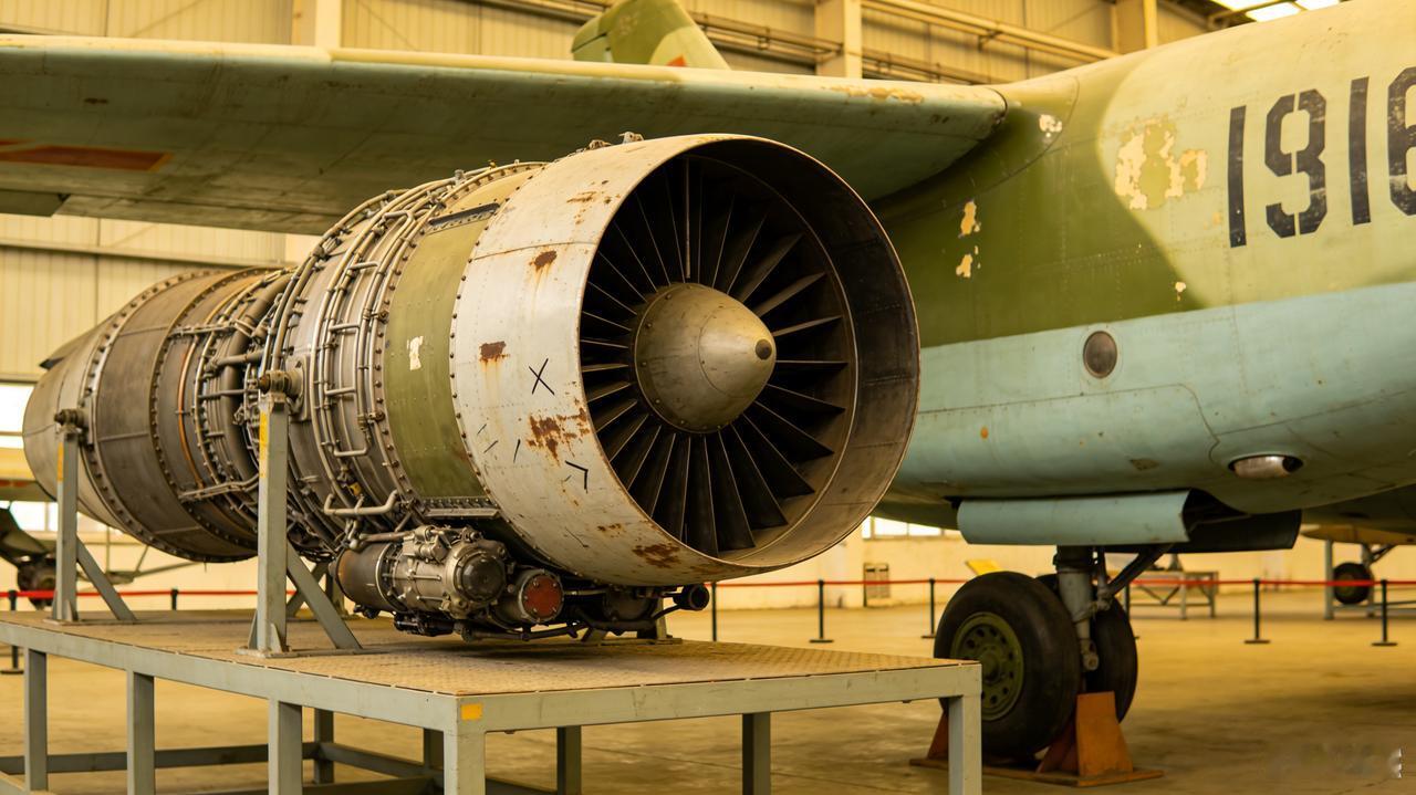 涡扇-5：中国首款涡扇发动机，轰5换心试验遗憾告终在中国航空发动机发