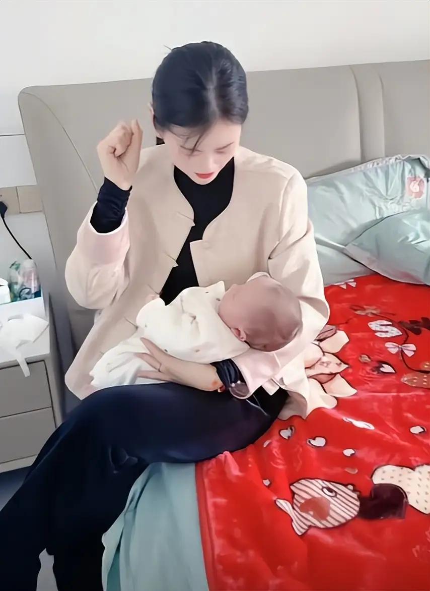 整出个新名词…边界感！儿媳妇说：婆婆来家帮她带孩子，她发现婆婆从不进她和老公的卧