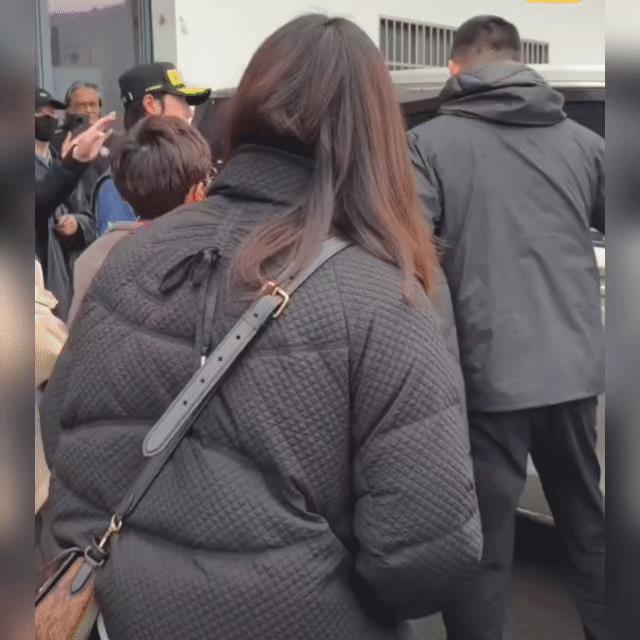 都说这段给王一博拍的特别真实。这是我们一博瘦的时候。拍的一博，瘦瘦的、高高的