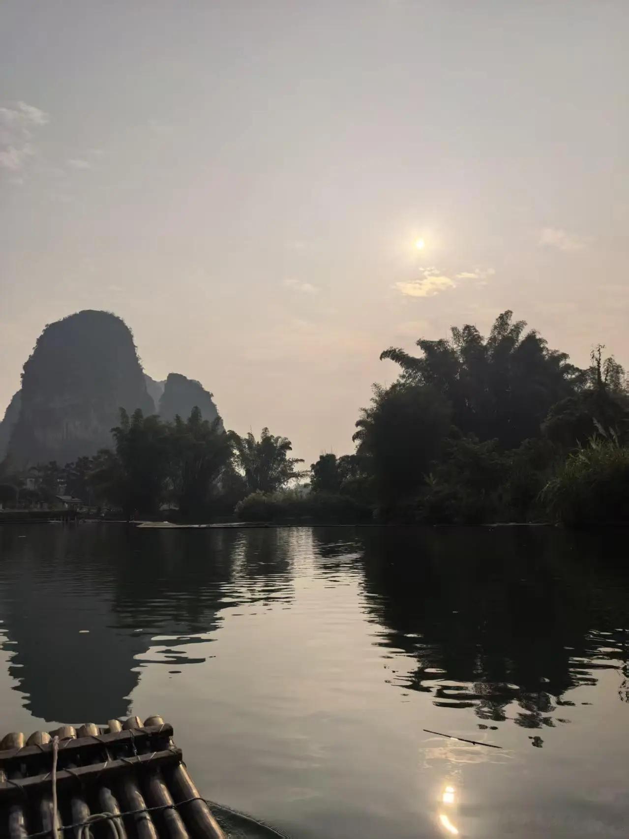 给普通人的提醒！散户万万没有想到，节前倒数第二个交易日，A股走势居然如此强劲，市