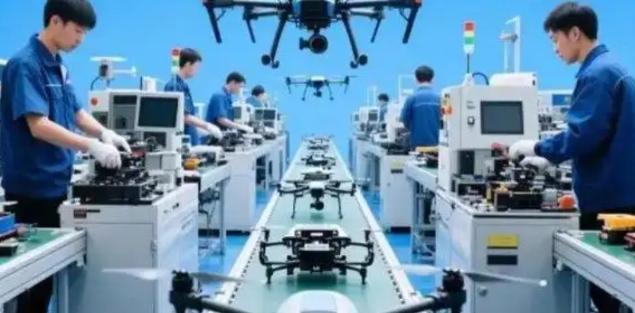 脸都不要了！俄罗斯媒体放出一组数据，说中国每个月能生产出50万架无人机，战时