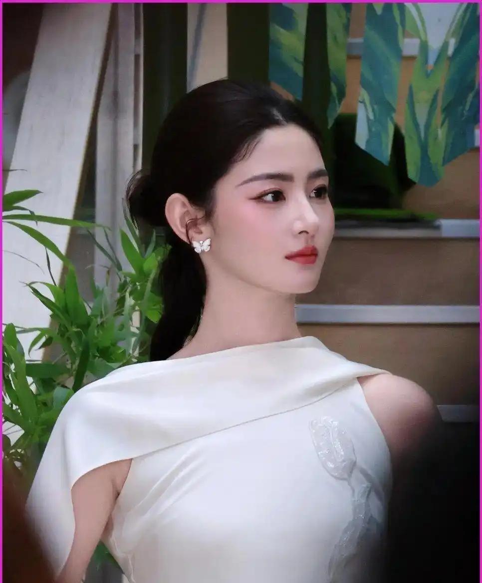 赵晴减重后气质大变，演《凡人修仙传》脱胎换骨，网友：于正这眼光真毒