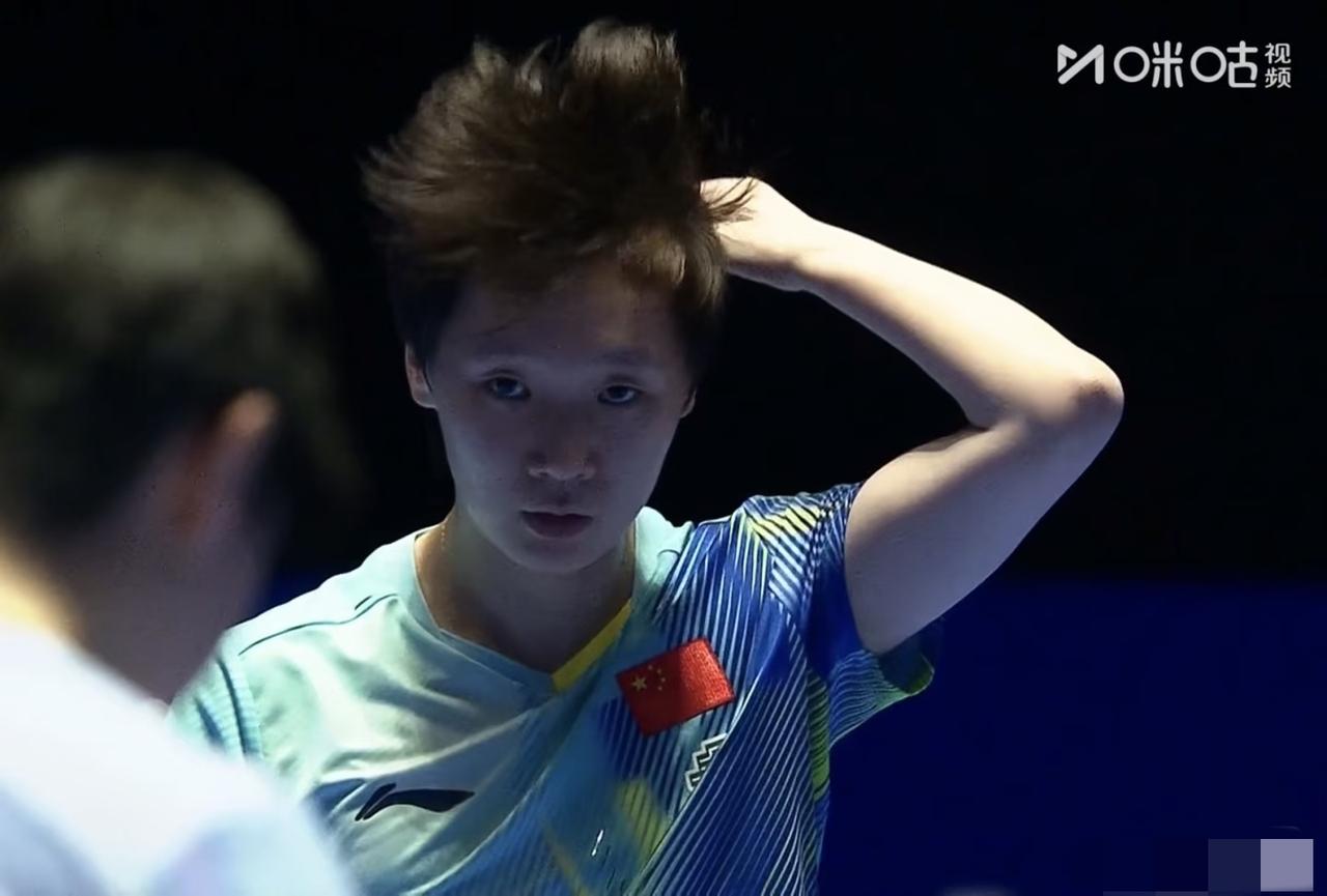 和裁判争吵的是一分吗？那是钱。冠军比亚军多21万奖金。换你，你会平静吗？