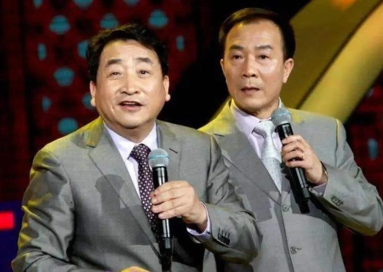 2004年戴志诚爱上自己的师母，和妻子杨蕾离婚，多年后两人共同参加同一个节目时，