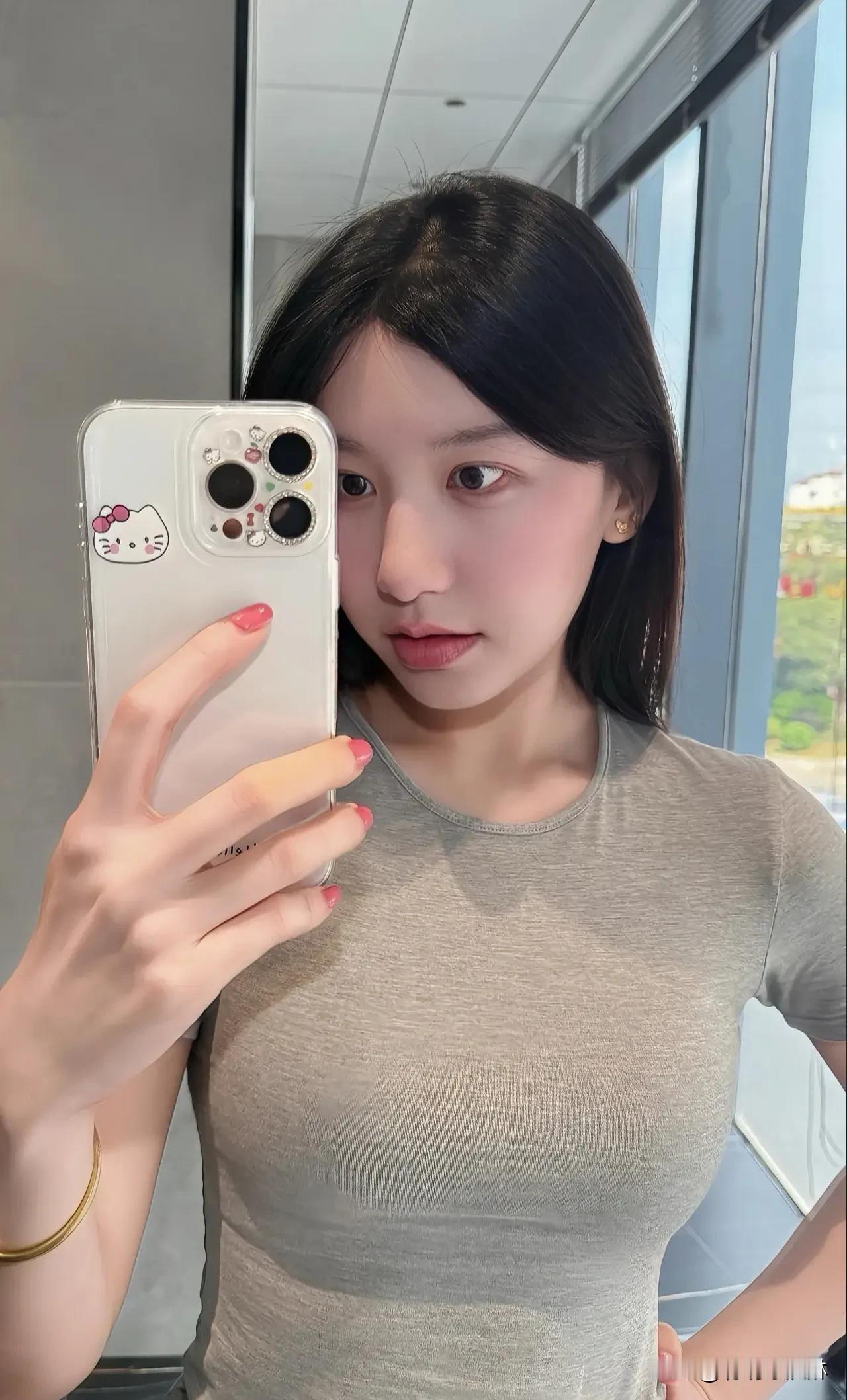汗水是自律的勋章每一滴都藏着更好的自己坚持，让热爱变成习惯你今