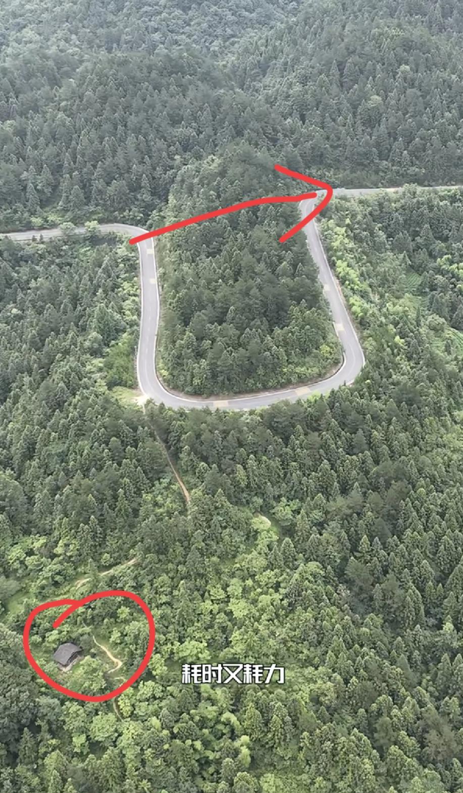 为什么要在这里拐个弯，和左下角人家有关系吗？[捂脸哭]