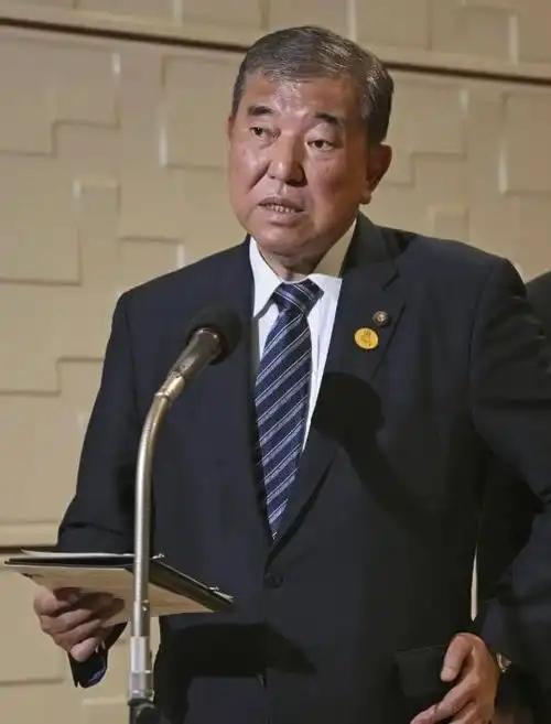 终于有个日本人，把窗户纸给捅破了。他说，日本别再做梦了，再打仗，国家可能就没了。