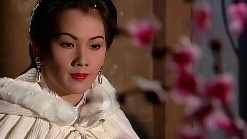 《射雕英雄传》里最让人讨厌的两个女人:一个是包惜弱，一个是瑛姑！包惜弱，毫无