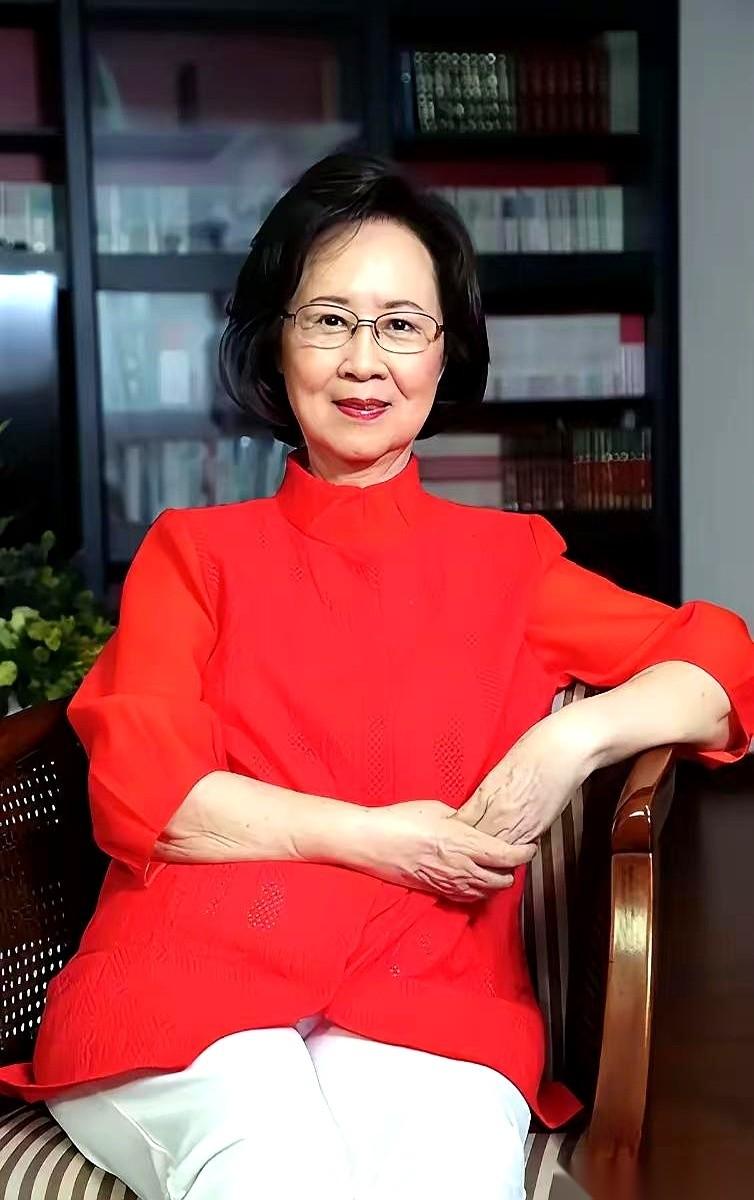 琼瑶讲过一句关于晚年的断语，人从大小便不能自理那一刻起，养老这件事就算结束了。