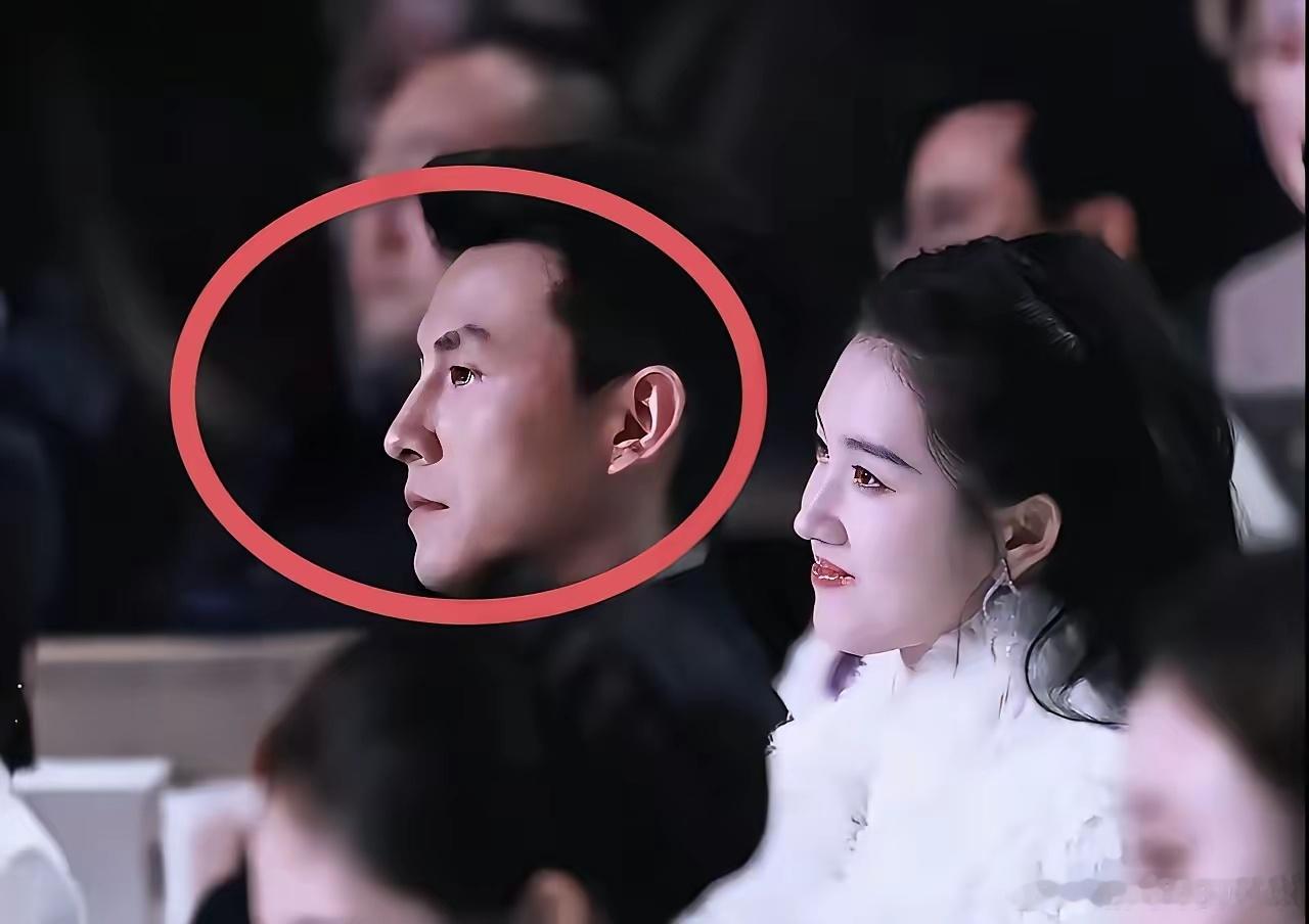 何健麒一句话，就把刘萧旭跟郭宇欣和王格格的关系说透了。昨天何健麒直播的时候说，他