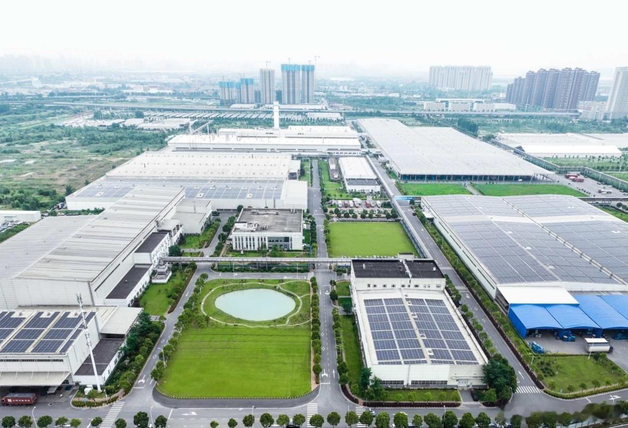 岚图此次产能升级，是市场热度与交付压力的直接体现。从60JPH到双厂90JPH的