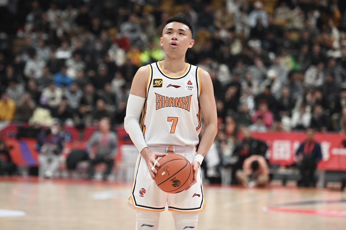 山西男篮左右为难！昨天晚上，有辽宁媒体人透露原帅已经加入江苏男篮，山西男篮此举