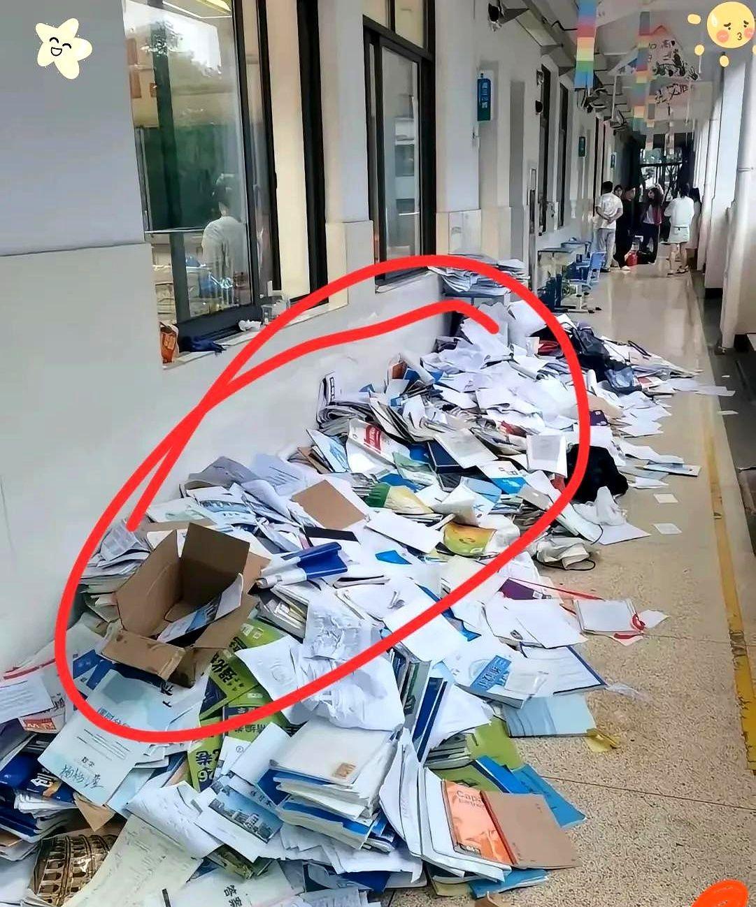 高考刚结束，有个男同学直接闷声发大财，他考完试第一时间不是回家，而是把班里同学带
