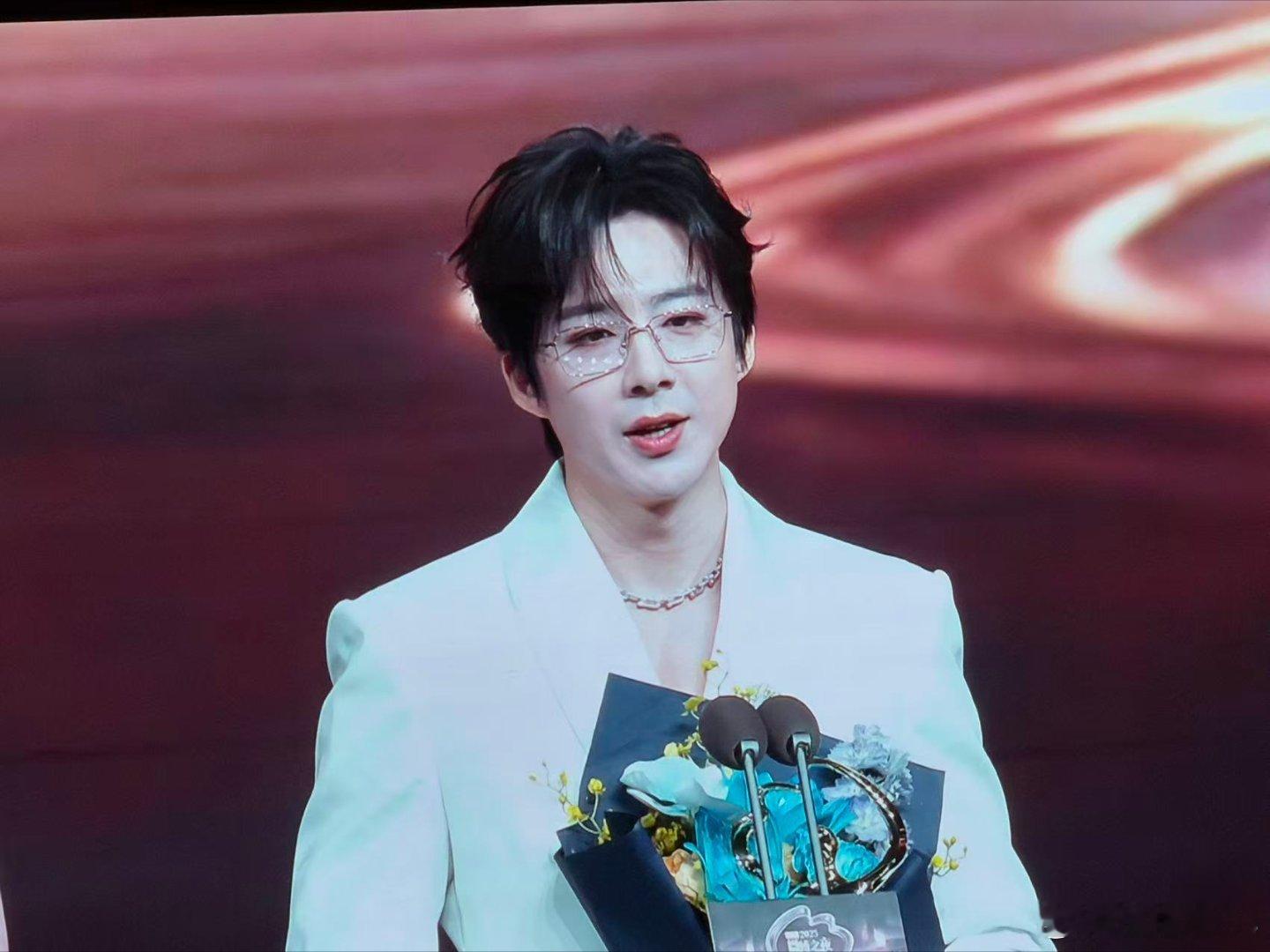 摩登兄弟可以梦一个刘宇宁白鹿的剧吗