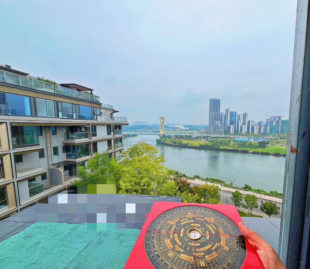 你有多久，没停下脚步，听听自己心里的声音。有多久，没有抬头看天，看云卷云舒，看