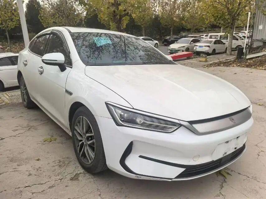 想买二手秦EV的朋友，我这段时间把行情研究了个遍，今天直接给你们交底。先说市场