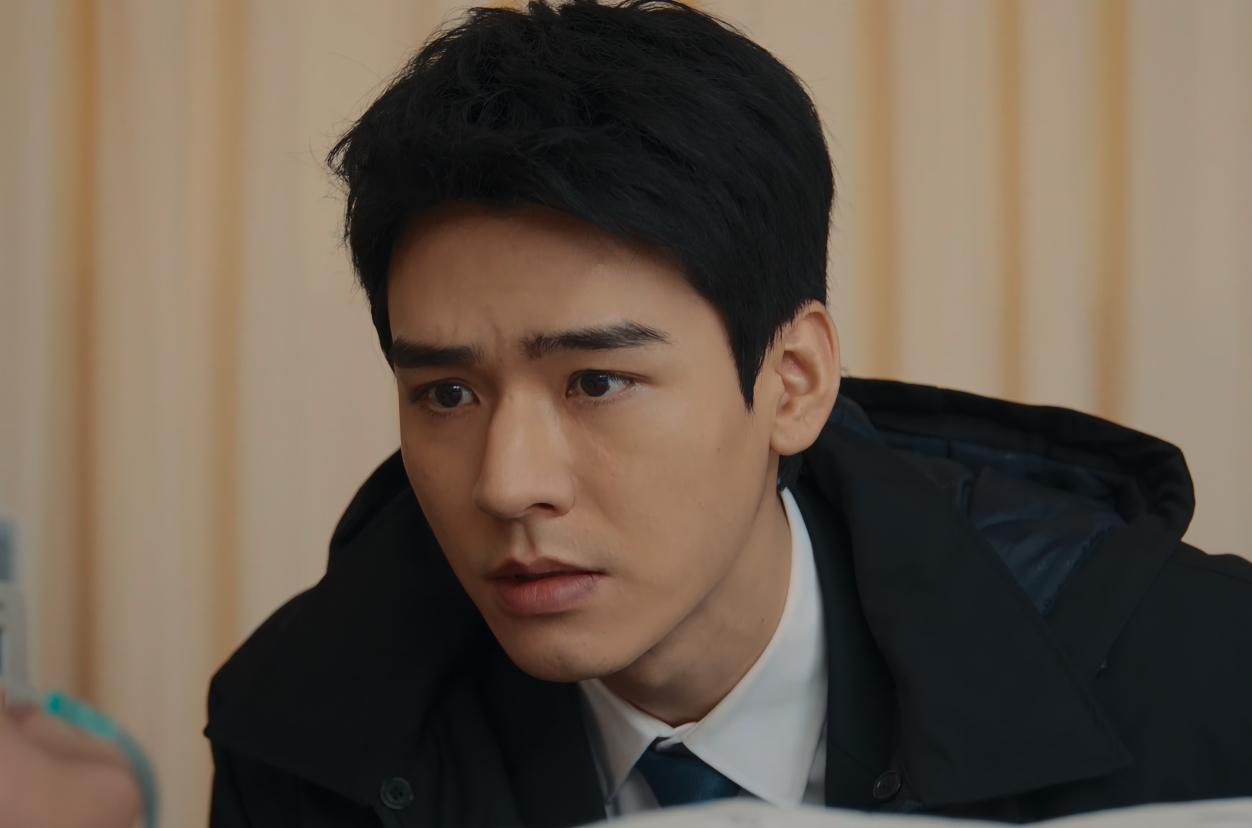 龚俊这张脸，在内娱应该算顶级了吧！由他和任敏主演的《家事法庭》已经开播。一口