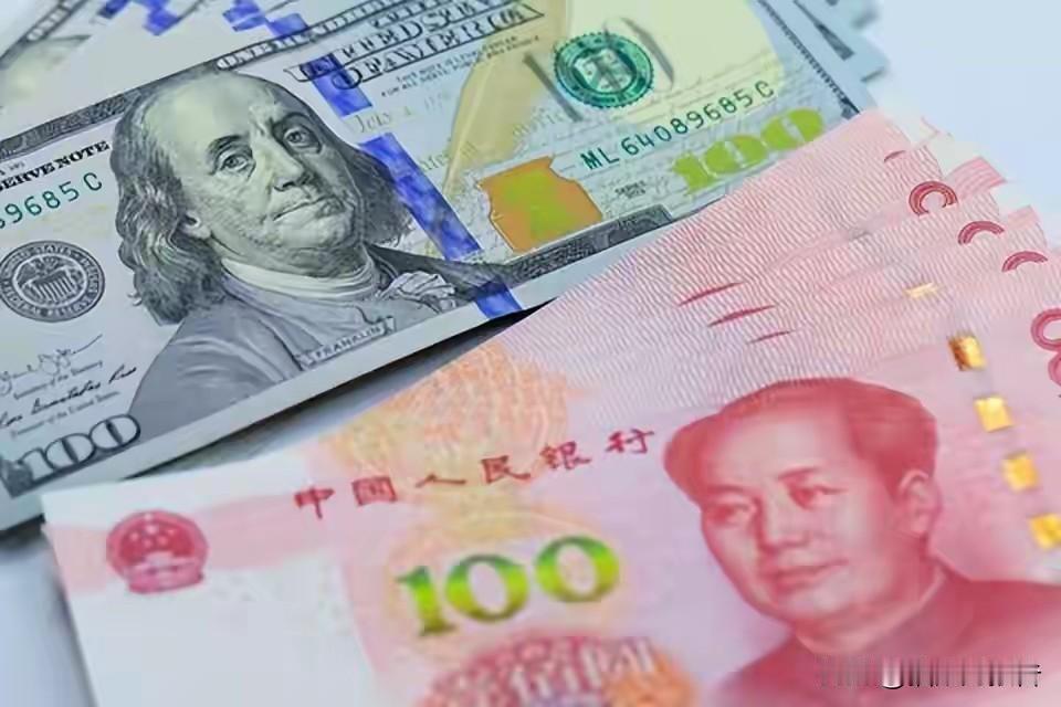 手里还攥着美元没换回来的人，最近有点睡不着了。人民币突然冲破了6.8，年初那