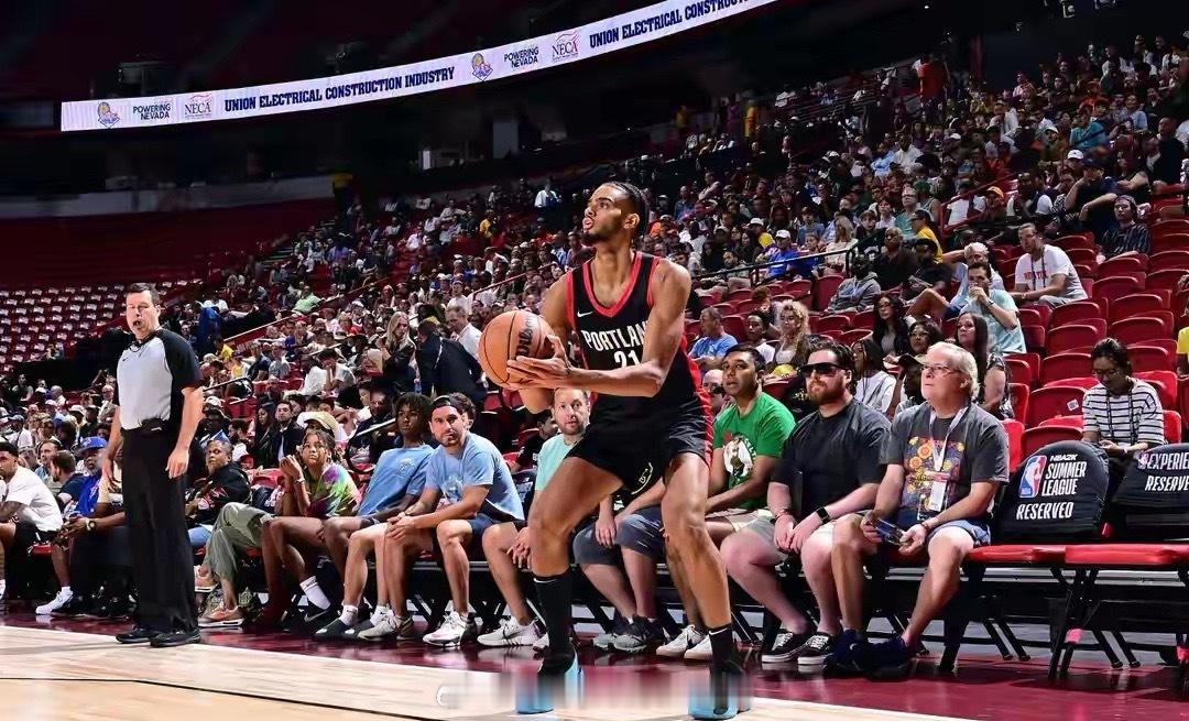 开拓者输球非最糟三大顽疾致杨瀚森机会锐减开拓者近期三连败沦为西部倒数，输球背后