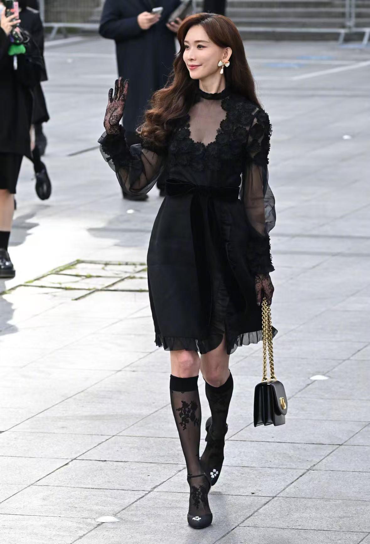 超美黑丝[害羞]