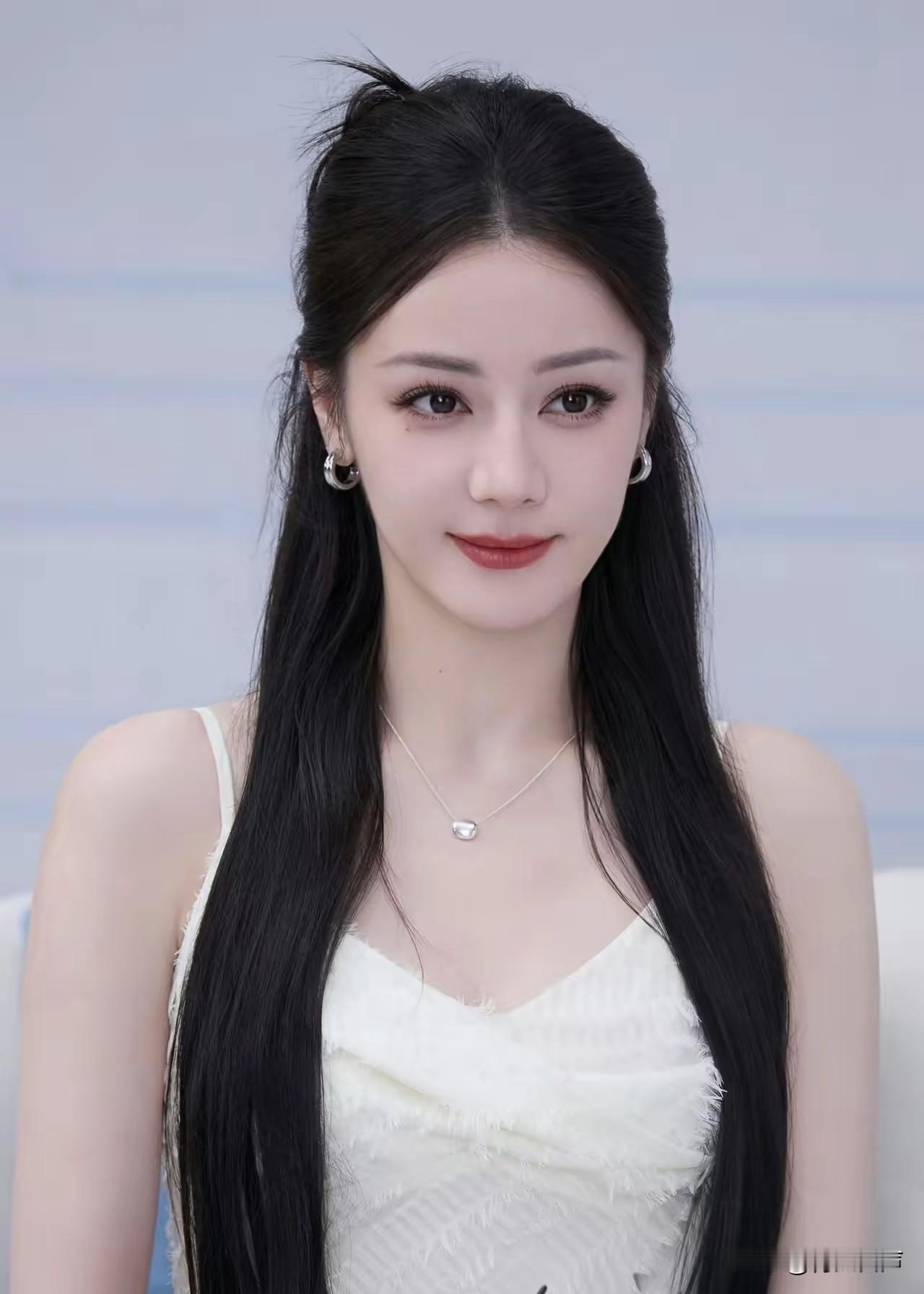 终于明白迪丽热巴为啥不结婚了！不是没人馋她身子，而是她今年才34岁，居然就觉