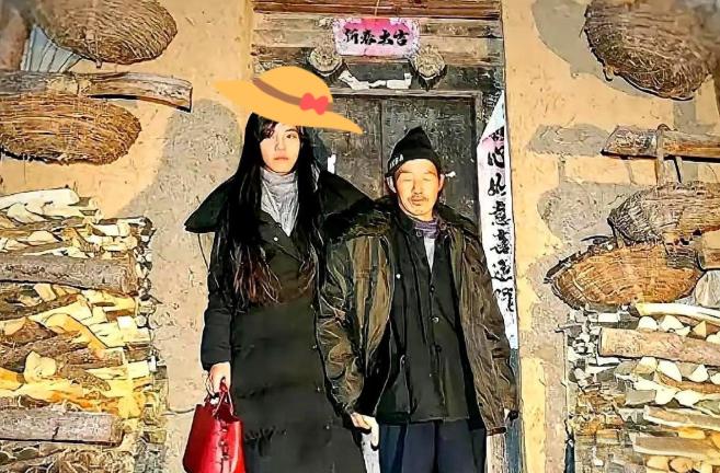 泪目！浙江一女孩5岁时，被父母送到陕西一户普通农家寄养，在大山里和养父母相依相伴
