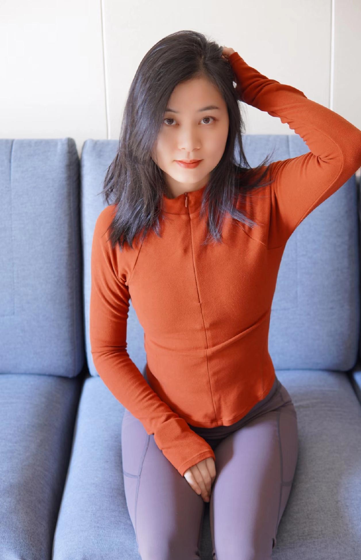 瑜伽不只是练习，更是与自己温柔相处，在舒展中沉淀心绪，在坚持里积蓄力量。新的一