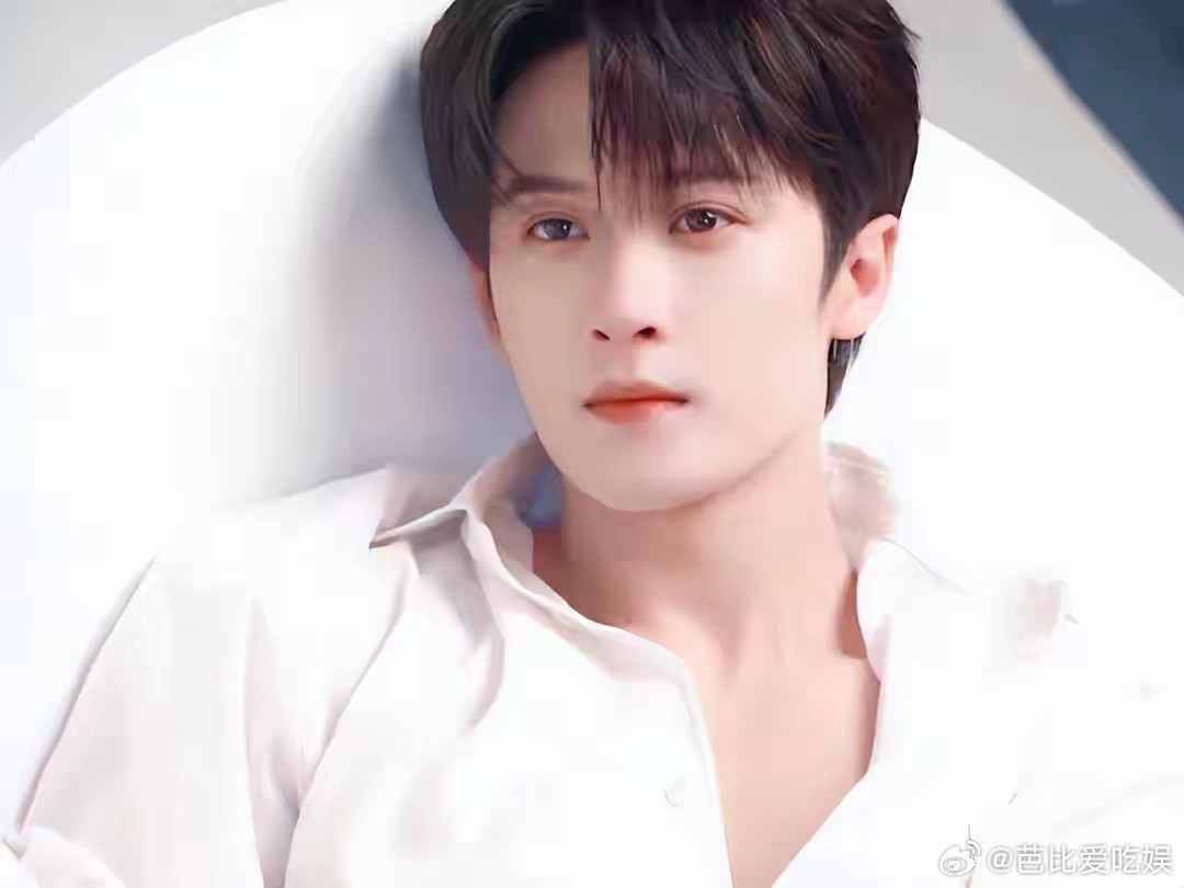 1.东北龙龙觉得现任女友特别看得开，不介意自己在外玩耍，也没人会跳出来翻旧账。2