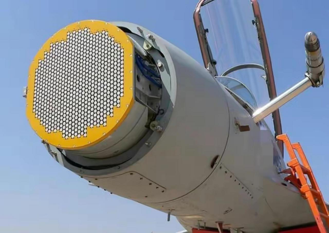 为什么飞机那么害怕火控雷达照射？不夸张的说，一旦被火控雷达照射，就是歼20也跑不