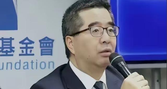 不装了？国民党副主席萧旭岑露“真面目”！他2月27日表示，“今天全世界的民主国家