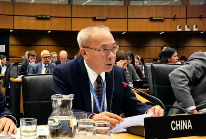 根据联合早报11月22日的报道，中国对日本又出一张王牌，这张牌从国际原子能机构入