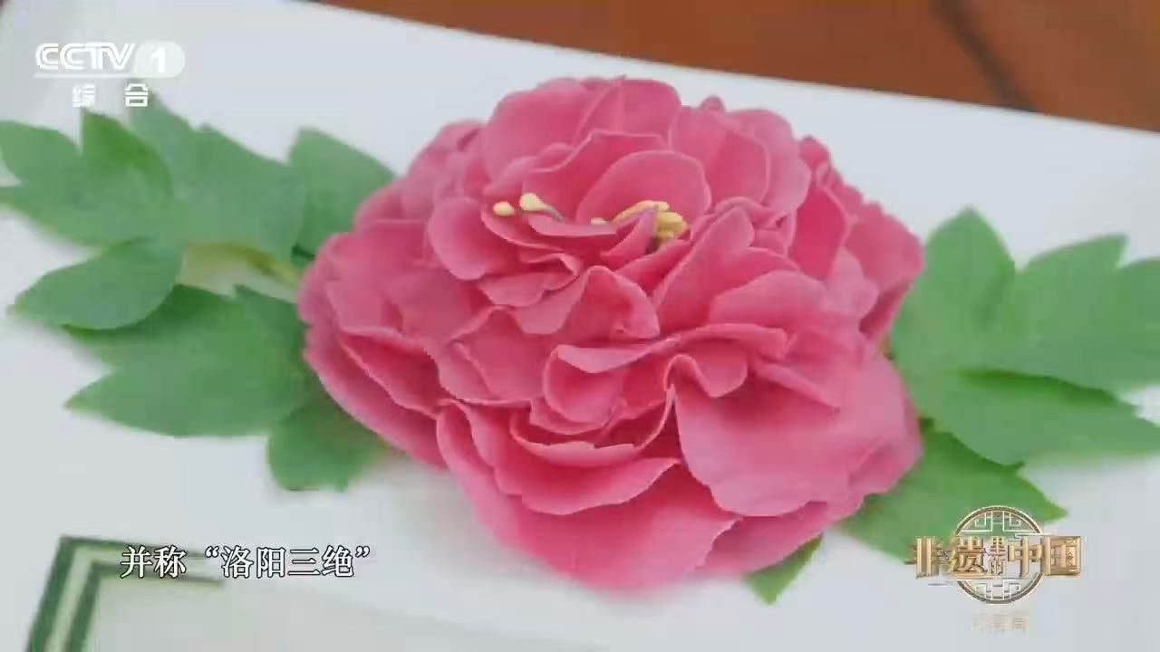河南人把白萝卜做出燕窝味食材从无高下之分，用心就能创造美味。河南这道萝卜佳肴，