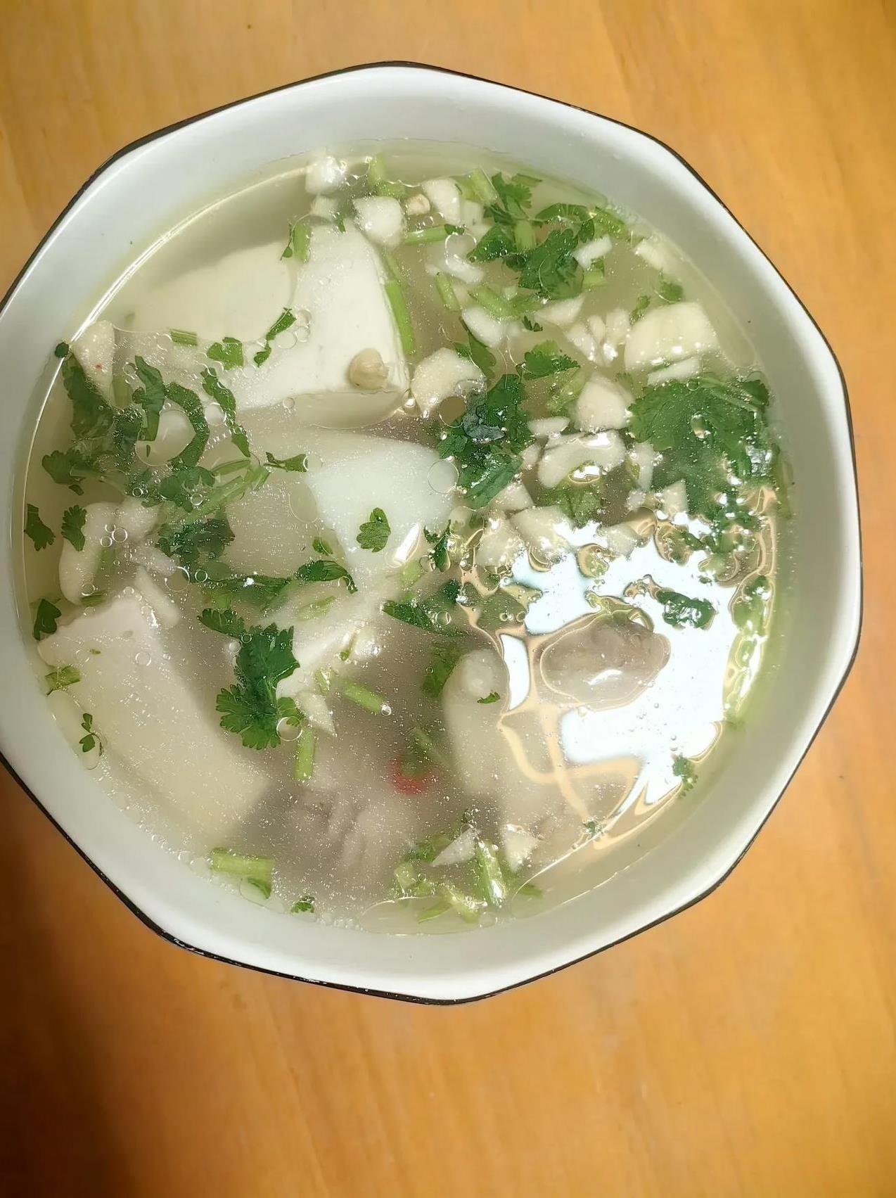 终于按照自己的口味做了一顿美味佳肴。从小到大吃我的饭长大的孩子，因为在外工作多