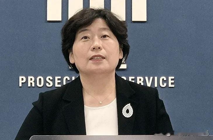 内乱特检强制传唤尹锡悦探讨适用叛国罪韩国内乱特别检察组，14日启动对前总
