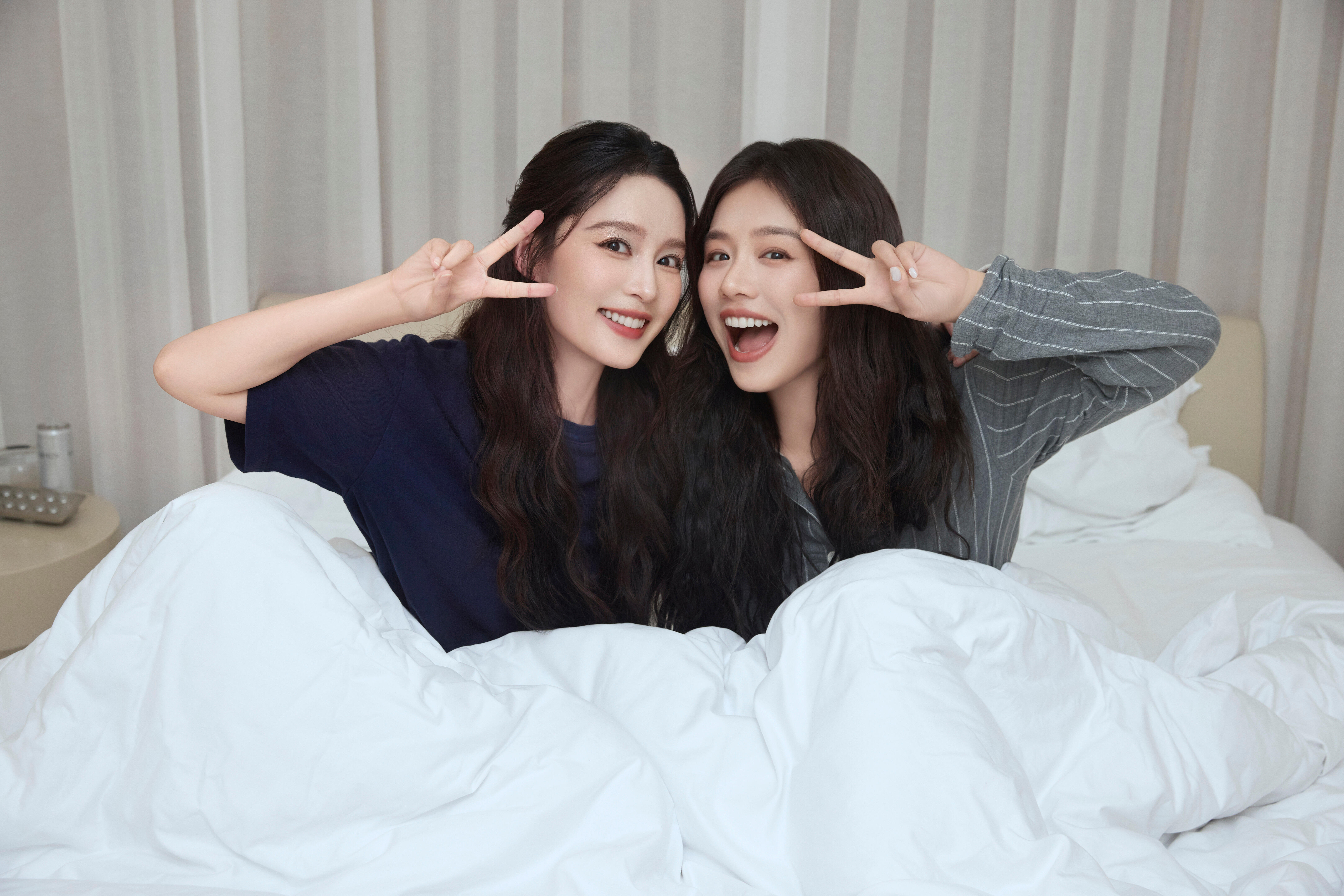 沁梅竹马睡一个被窝了啊啊啊啊啊啊啊李沁马思纯睡一个被窝​​​