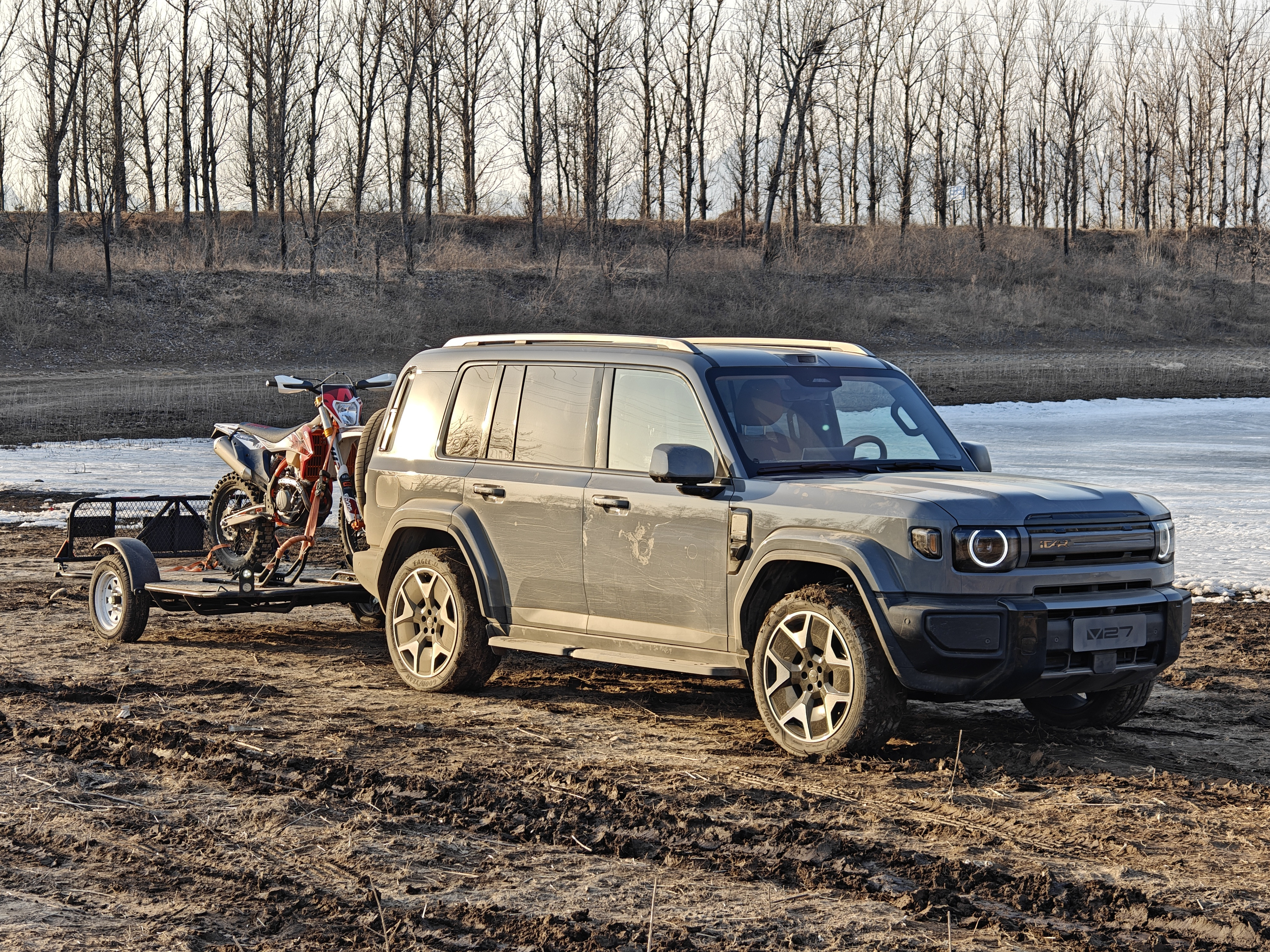 iCARV27，想买方盒子的可以先观望一下，这车马上上市，双电机400多马力，