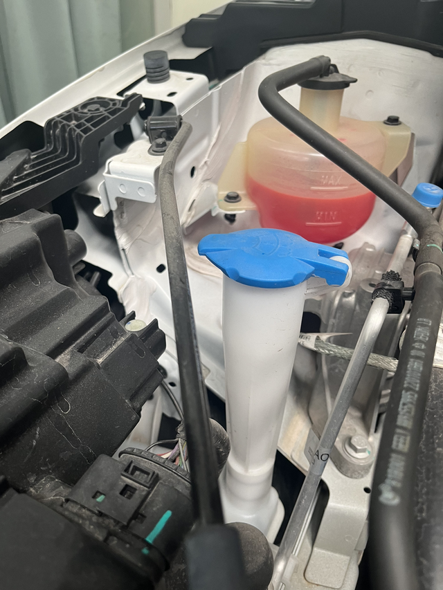 防冻液过多保养时会被抽掉一些吗之前开了几千公里防冻液几乎没少过一直在max线，