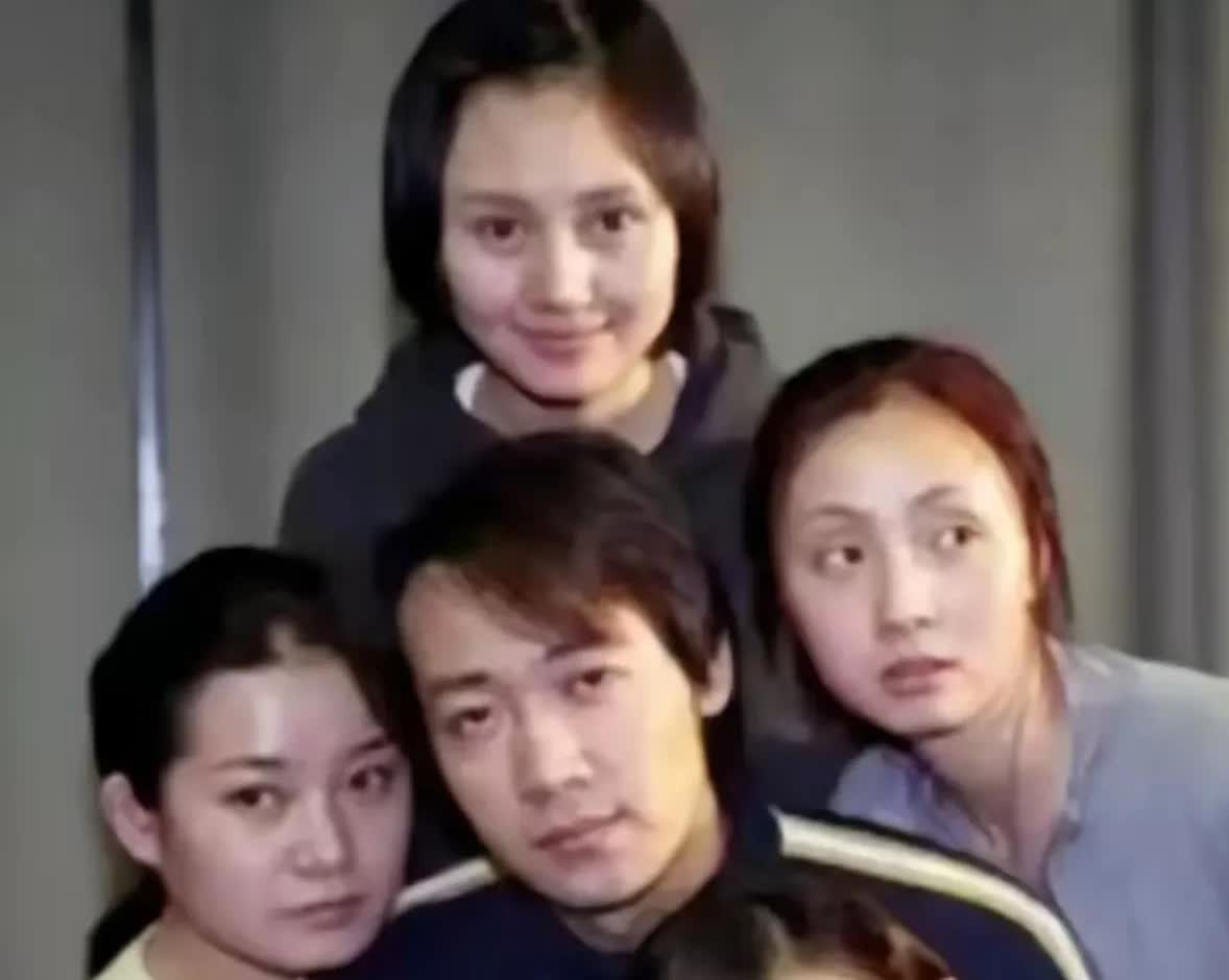 朱媛媛当初敢号召大家给唐旭捐钱治病，其实不是道德绑架中戏93级表演班的同学，因为