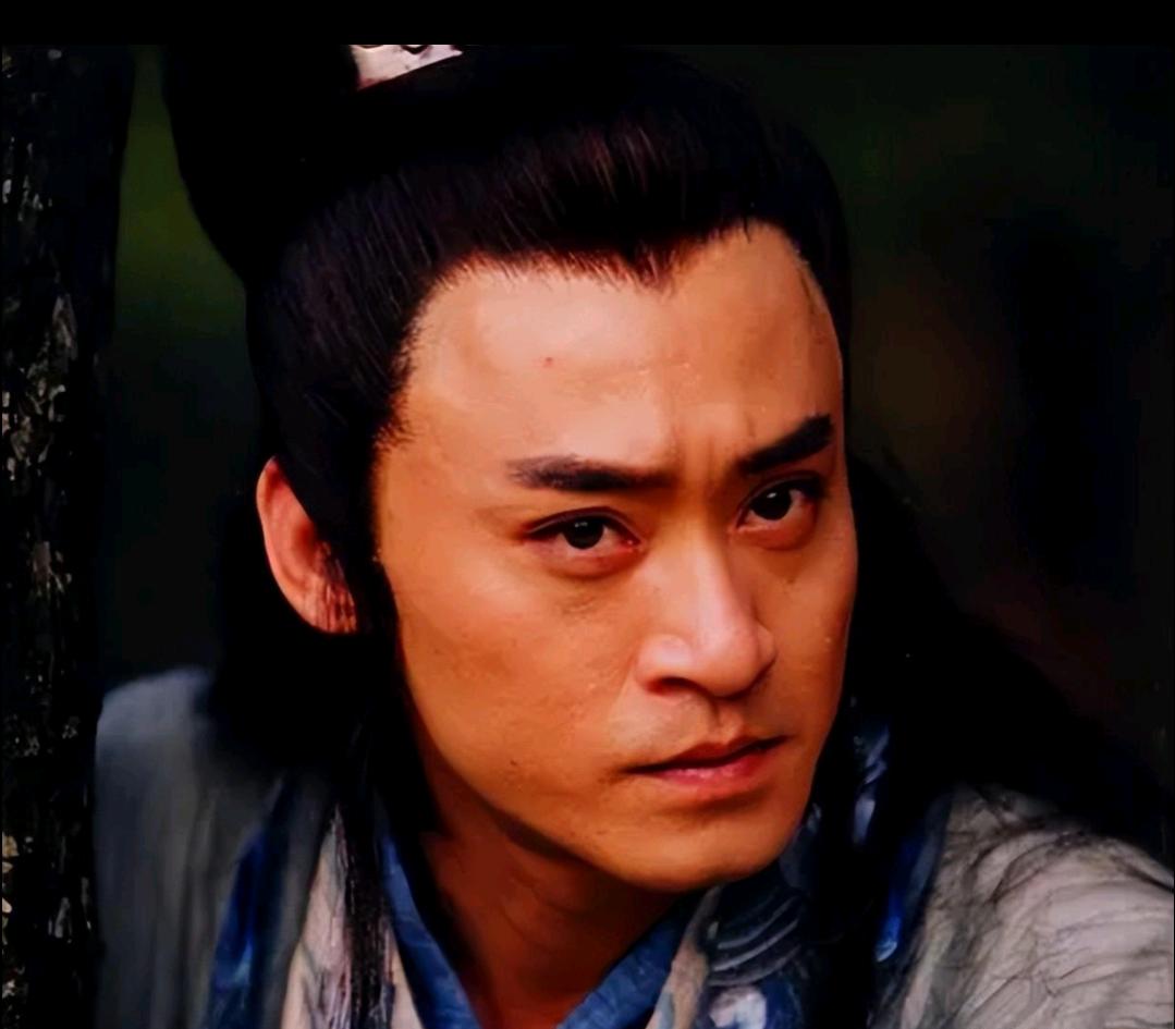 娱乐圈大瓜！老戏骨修庆出轨女助理3月27日，娱乐圈突爆重磅惊雷，演员修庆被曝婚