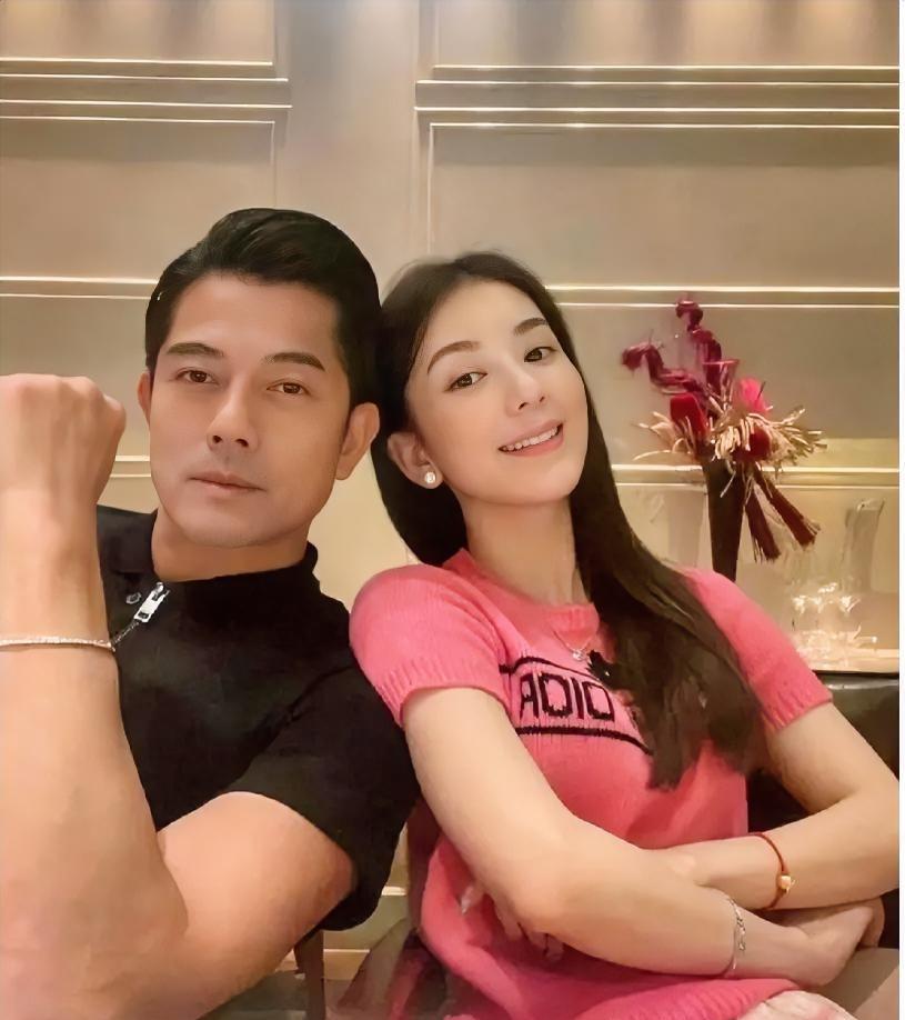 估计现在全网高兴的应该是郭富城不是他有多少钱也不是他娶了漂亮的方媛，而是喜