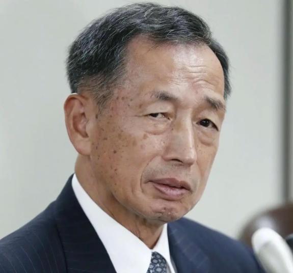 跟日本首相高市早苗关系瓷实的日本极右分子、空自前幕僚长田母神骏雄，9月17